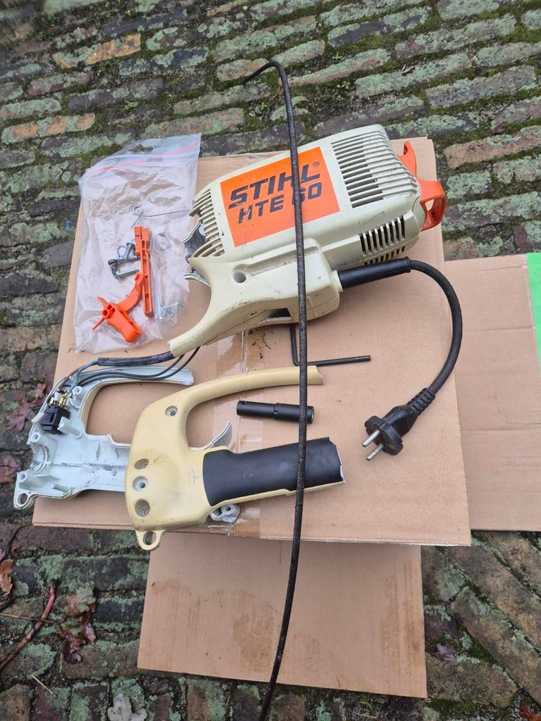 Stihl HTE kettingzaag motor kap kunststof kapot ex stokzaag, Tuin en Terras, Hand-tuingereedschap, Ophalen