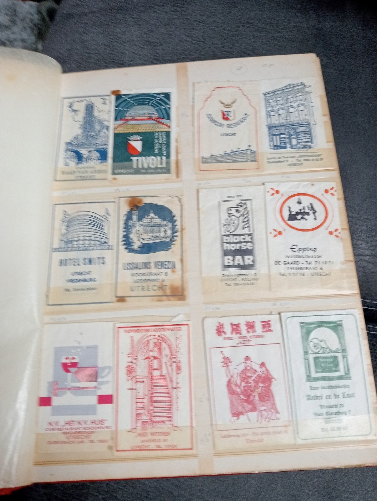 Vintage suikerzakjes verzameling in album, Ophalen of Verzenden, Gebruikt
