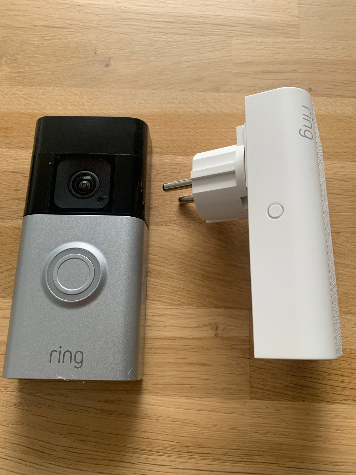Ring Video Deurbel Pro met Chime Pro en accessoires, Huis en Inrichting, Ophalen, Bewegingsdetectiesensor, Gebruikt, Draadloos