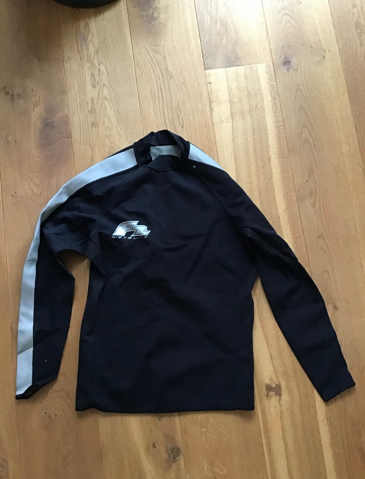 Wetsuit shirt, Watersport en Boten, Watersportkleding, Ophalen of Verzenden, Zo goed als nieuw, Wetsuit