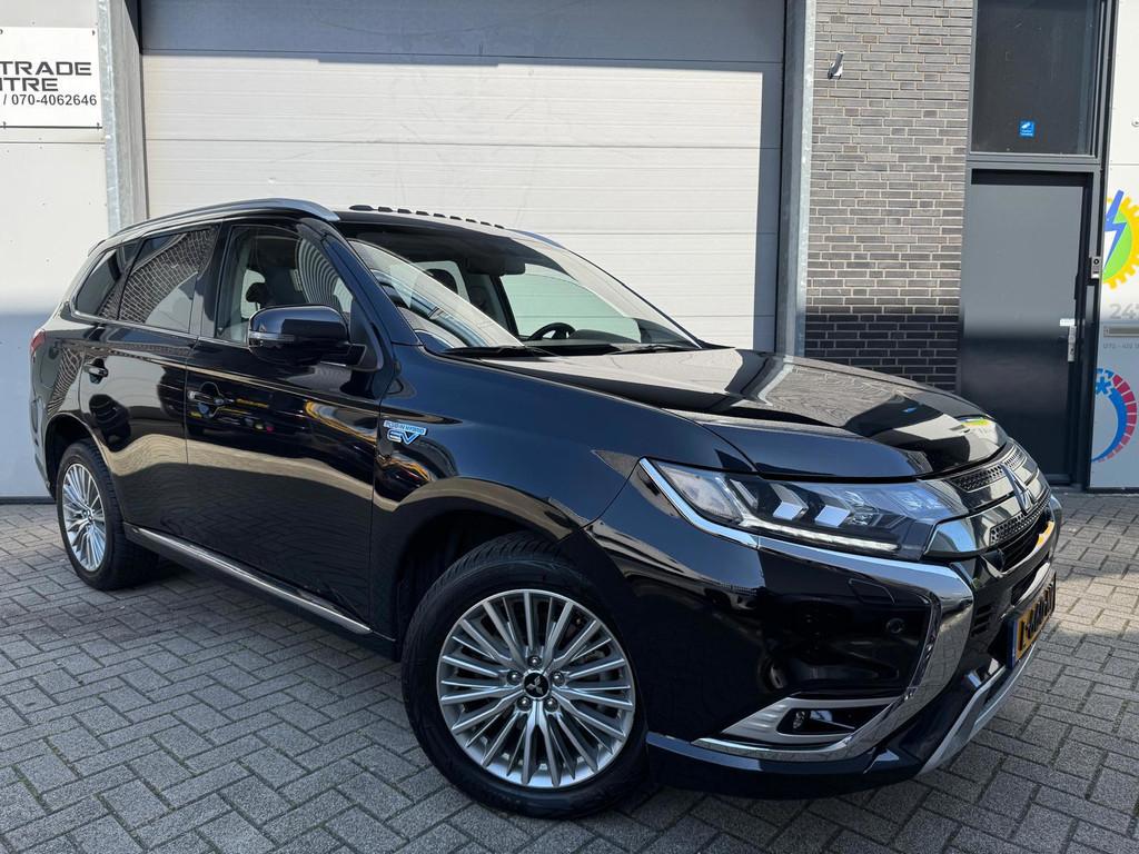 Mitsubishi Outlander 2.4 PHEV Intense+ 92,5% SoH [Open dak|T, Automaat, 135 pk, 4 cilinders, 1865 kg