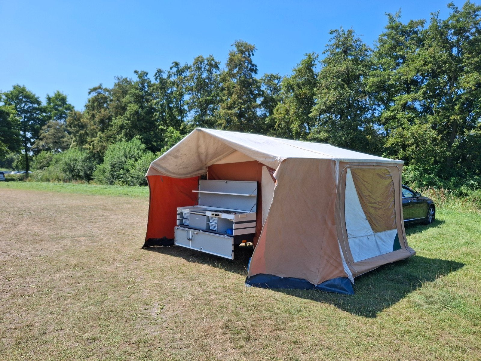 'Retro' Combi Camp Venezia 2003, Ophalen, Combi-Camp, Tot en met 2, Aanwezig
