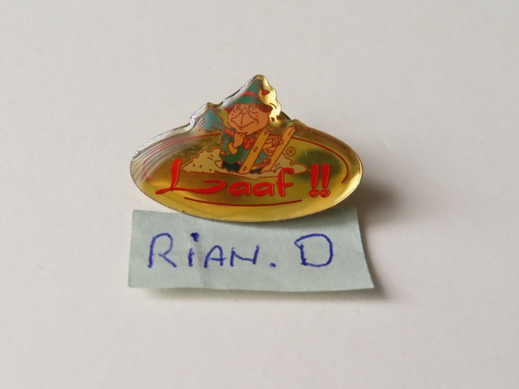 Efteling pin Laaf Wit zand., Verzamelen, Efteling, Ophalen, Nieuw, Button of Speldje