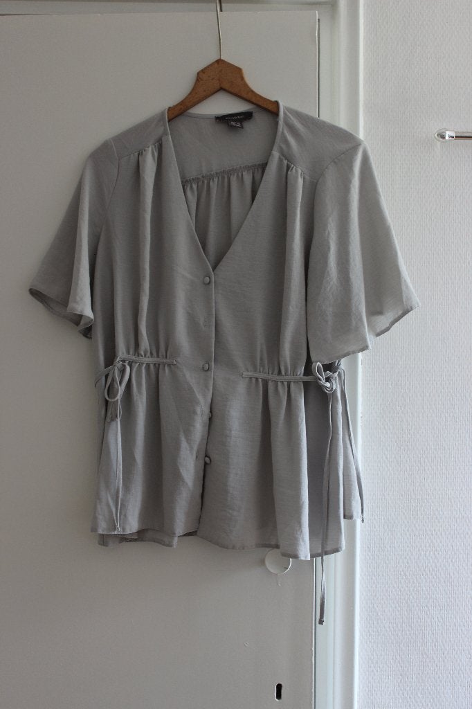 Grijze blouse maat 40, Kleding | Dames, Maat 38/40 (M), Primark, Ophalen of Verzenden, Grijs
