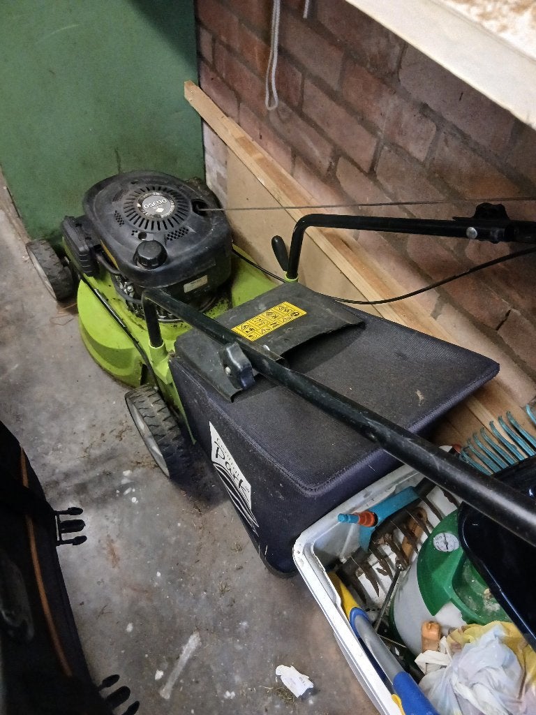 Tekoop central park dg350 benzine grasmaaier loopt niet goed, Ophalen, Gebruikt, Central Park, Opvangbak