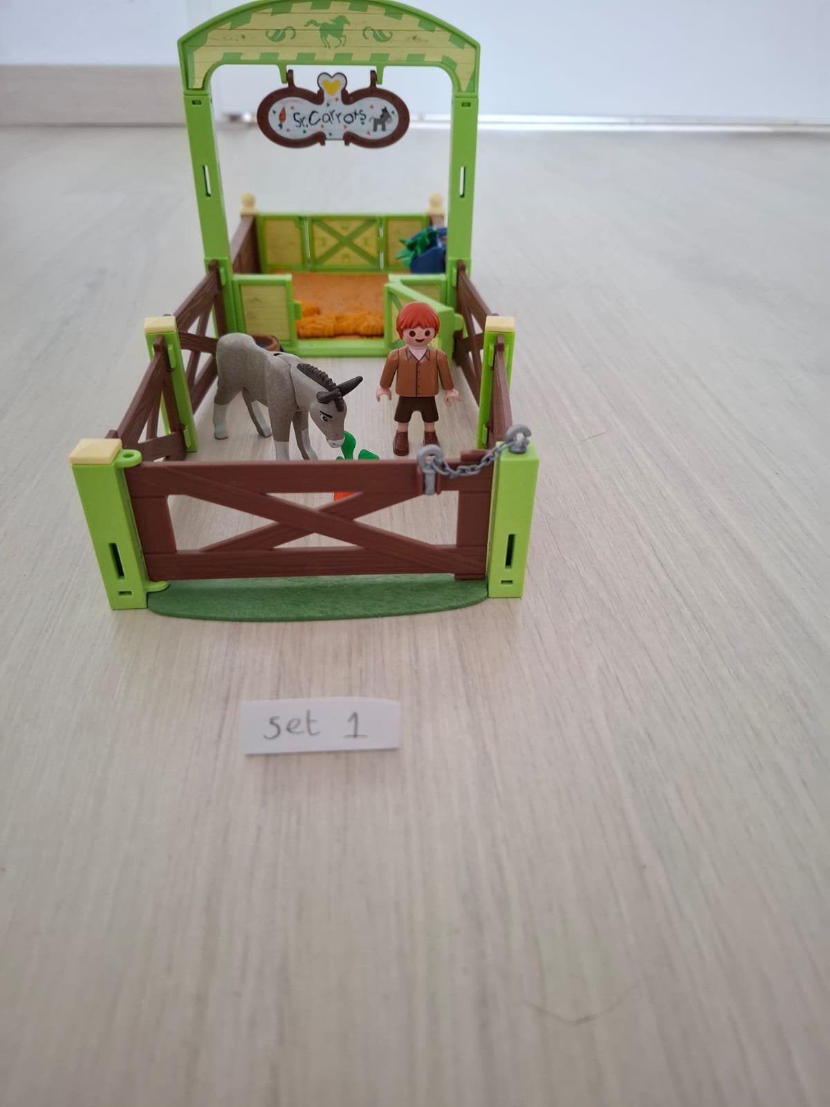 Playmobil spirit 70120 paardenbox met knip, Kinderen en Baby's, Ophalen, Zo goed als nieuw