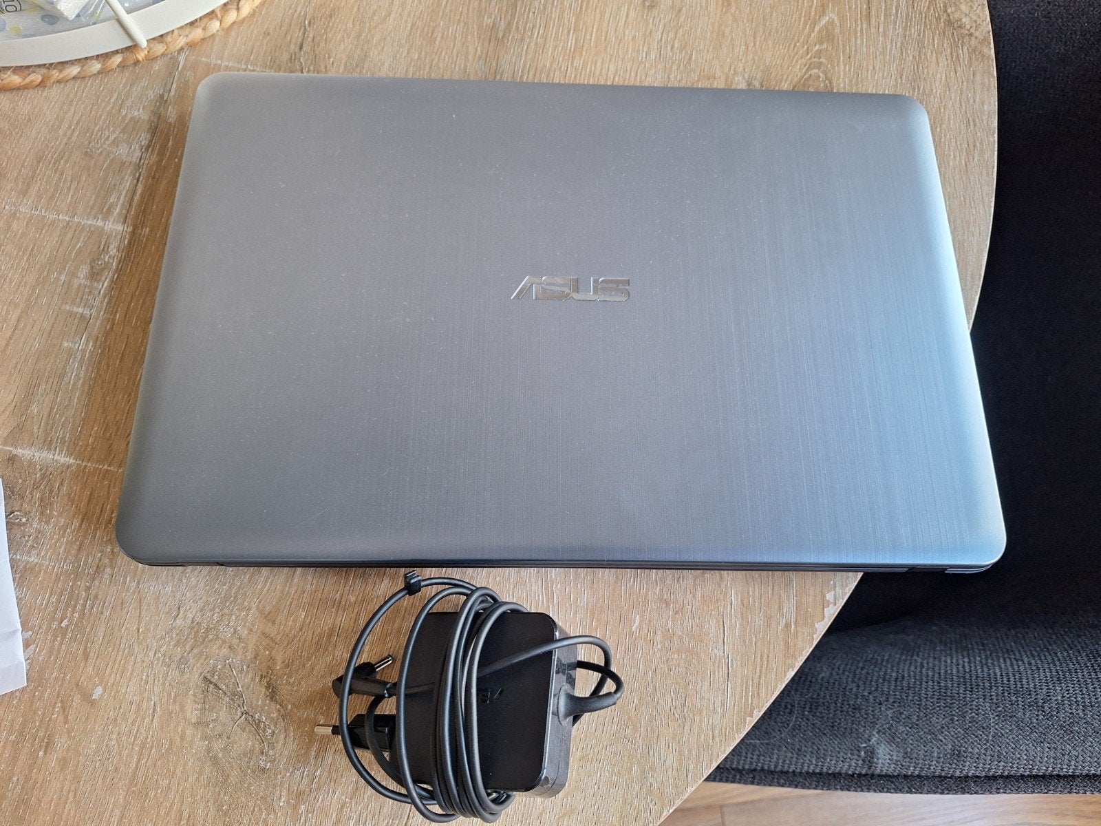 ASUS R541U Laptop - Intel i5-7200U, 4GB RAM, 256GB SSD, Met videokaart, 2 tot 3 Ghz, Qwerty, ASUS