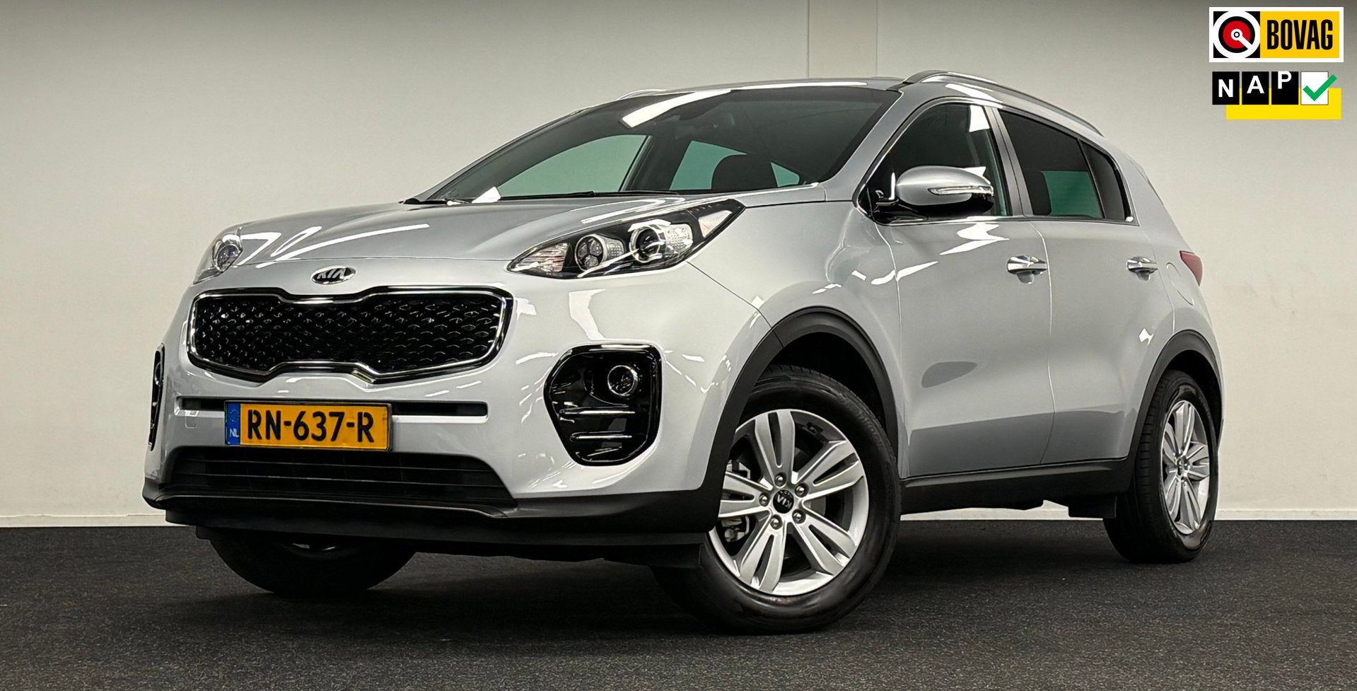 Kia Sportage 1.6 GDI DynamicLine*Trekhaak*Camera*Carplay*Nav, Auto's, Voorwielaandrijving, Stof, Gebruikt, 4 cilinders