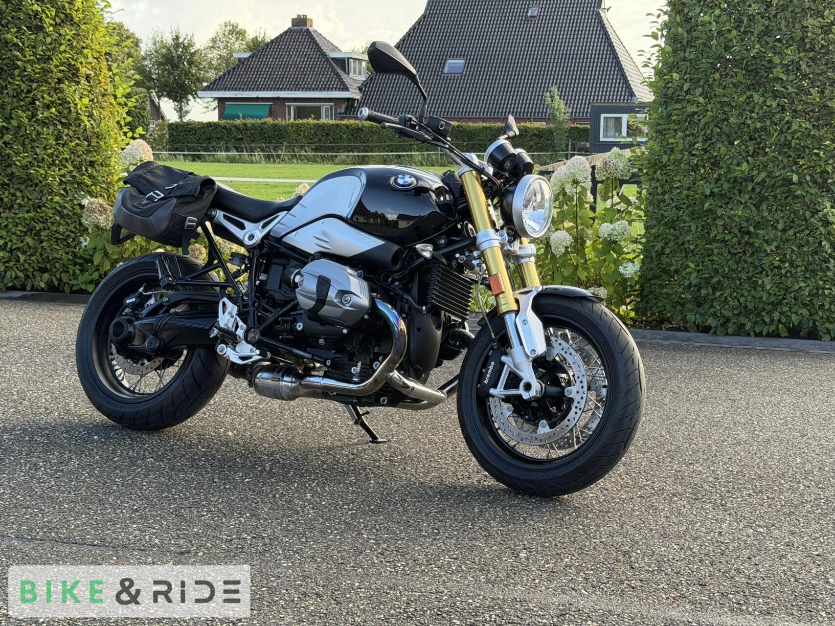 BMW R nine T - Zijtas - Akrapovic, 1170 cc, 80788 München, Germany, Bayerische Motoren Werke Aktiengesellschaft, Meer dan 35 kW