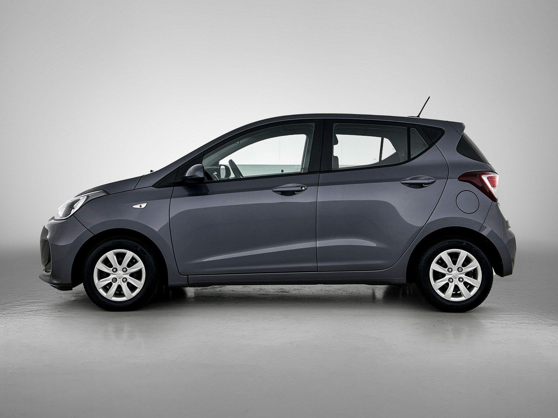 Hyundai i10 1.0i Go! 2017 | Navi | ECC | Cruise Control | Ap, Voorwielaandrijving, Stof, Gebruikt, 31 €/maand