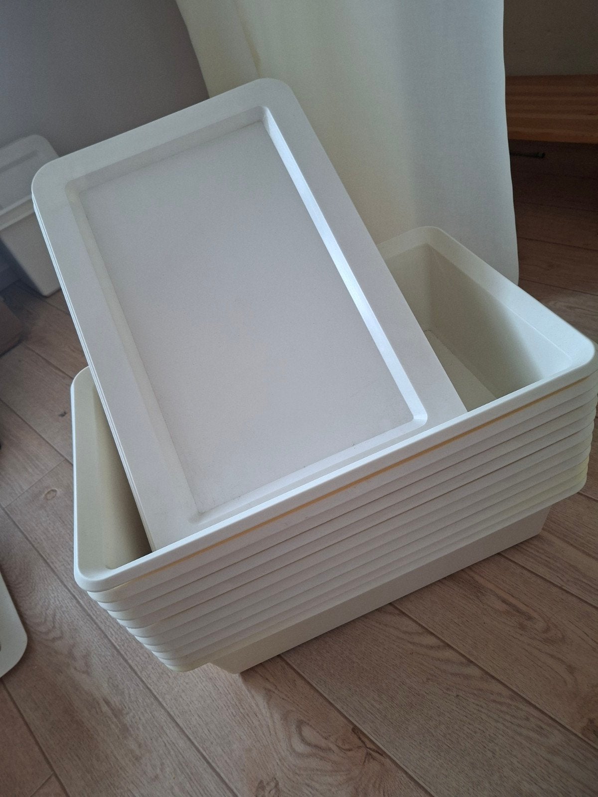 Opbergbak Slugis (Ikea), Ophalen