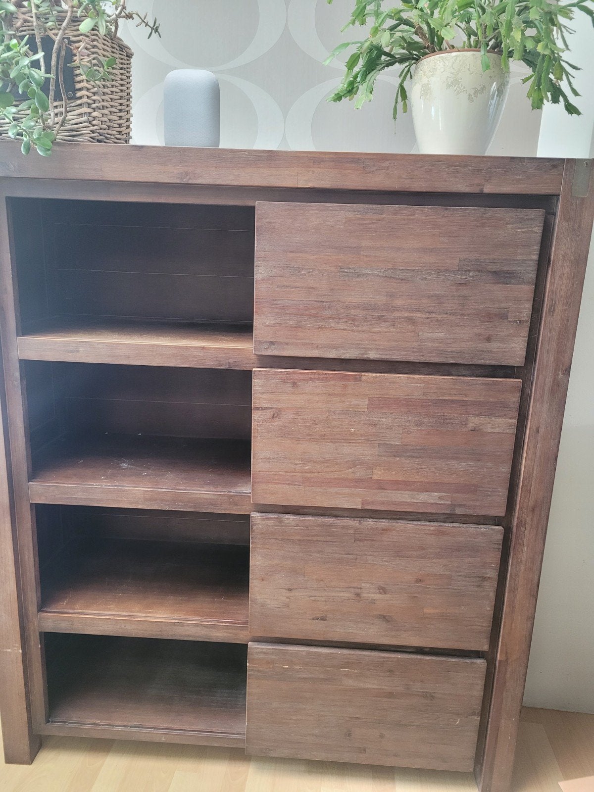 gave zware kast met schuifdeuren, Ophalen, 100 tot 150 cm, 100 tot 150 cm, 25 tot 50 cm