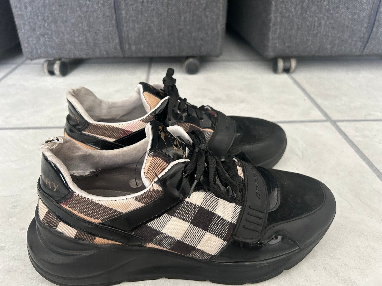 Burberry schoenen maat 42, Ophalen of Verzenden, Zo goed als nieuw, Bruin
