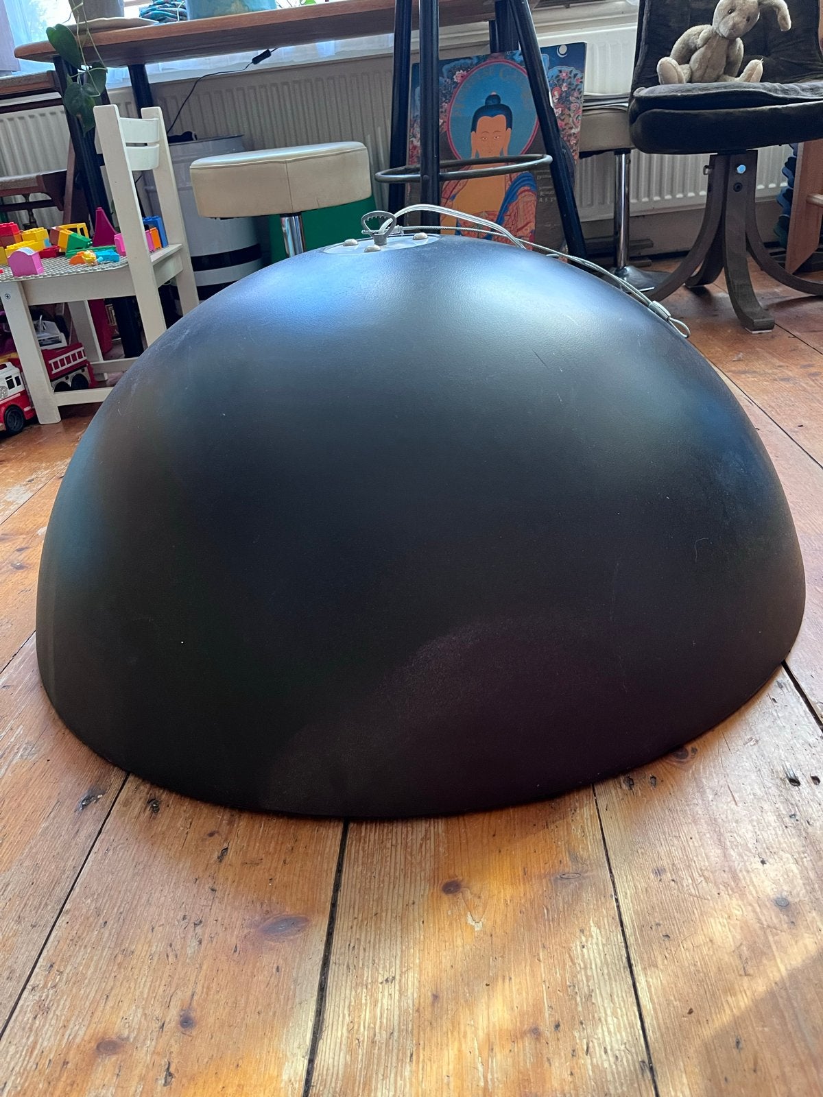 Grote zwarte koepel hanglamp 90 cm, modern design, Huis en Inrichting, Lampen | Hanglampen, Ophalen, Gebruikt, Kunststof, E27 (groot)