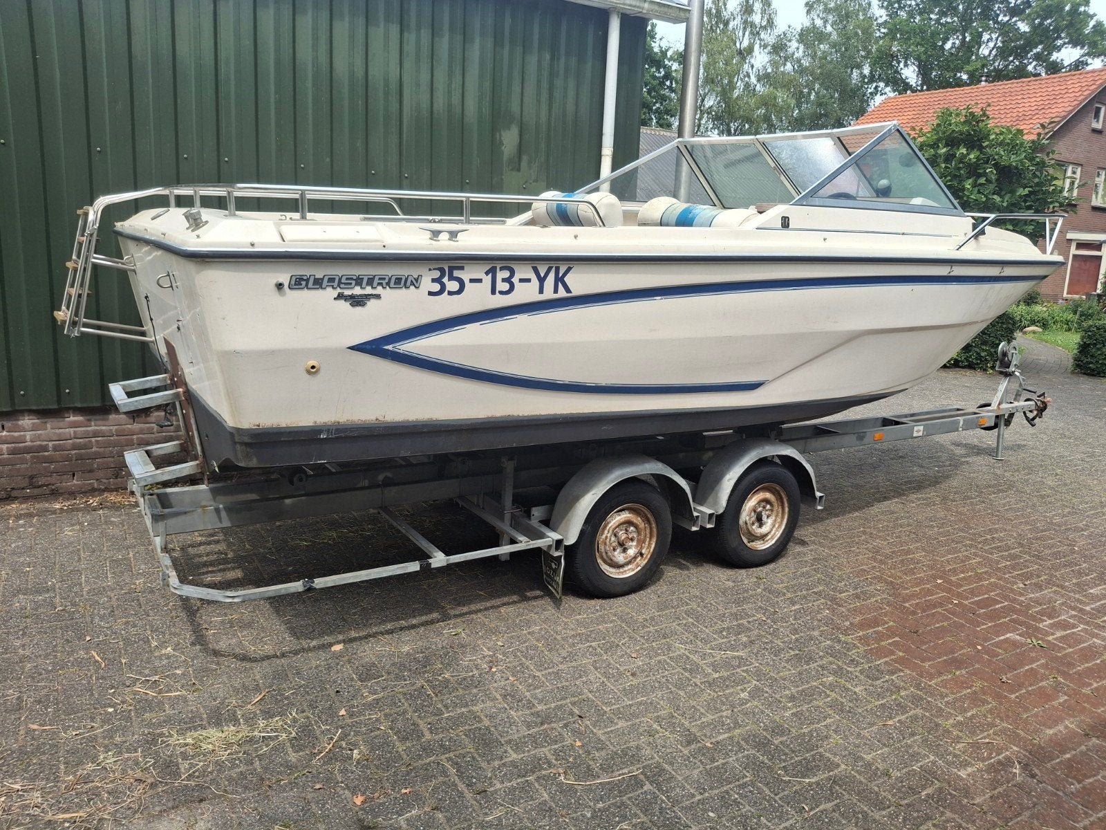 Glastron speedboot met trailer, Watersport en Boten, Speedboten, Gebruikt, Overige merken, Buitenboordmotor, Polyester, Ophalen