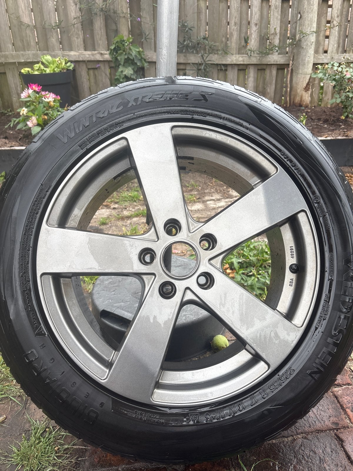 Audi vw velgen 5x100 netjes zonder stoeprand schade, Auto-onderdelen, Banden en Velgen, Gebruikt, Banden en Velgen, 17 inch, Personenwagen