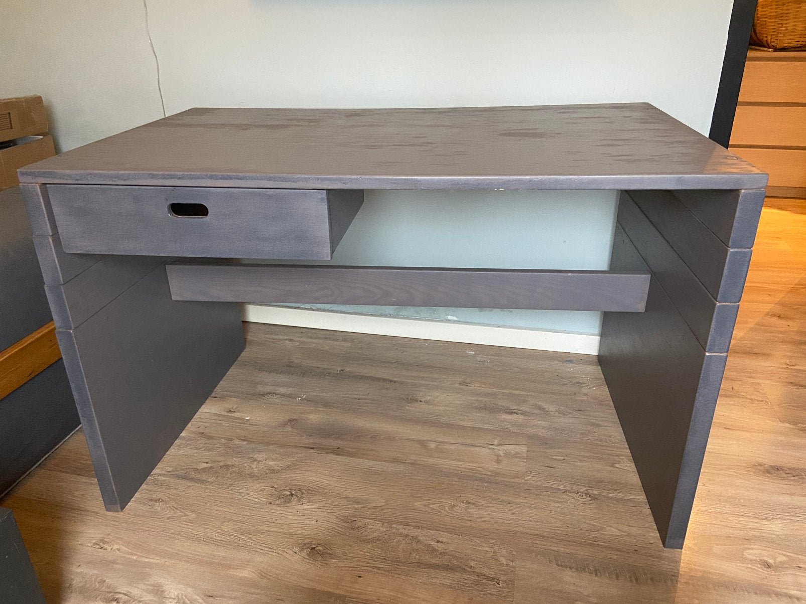 Houten bureau. Vintage!, Huis en Inrichting, Bureaus, Ophalen of Verzenden, Zo goed als nieuw