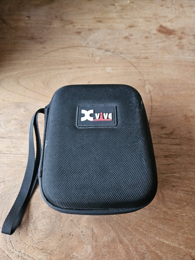 XVive U4T9 draadloos in-ear monitor systeem (compleet set), Ophalen of Verzenden, Gebruikt, Audio