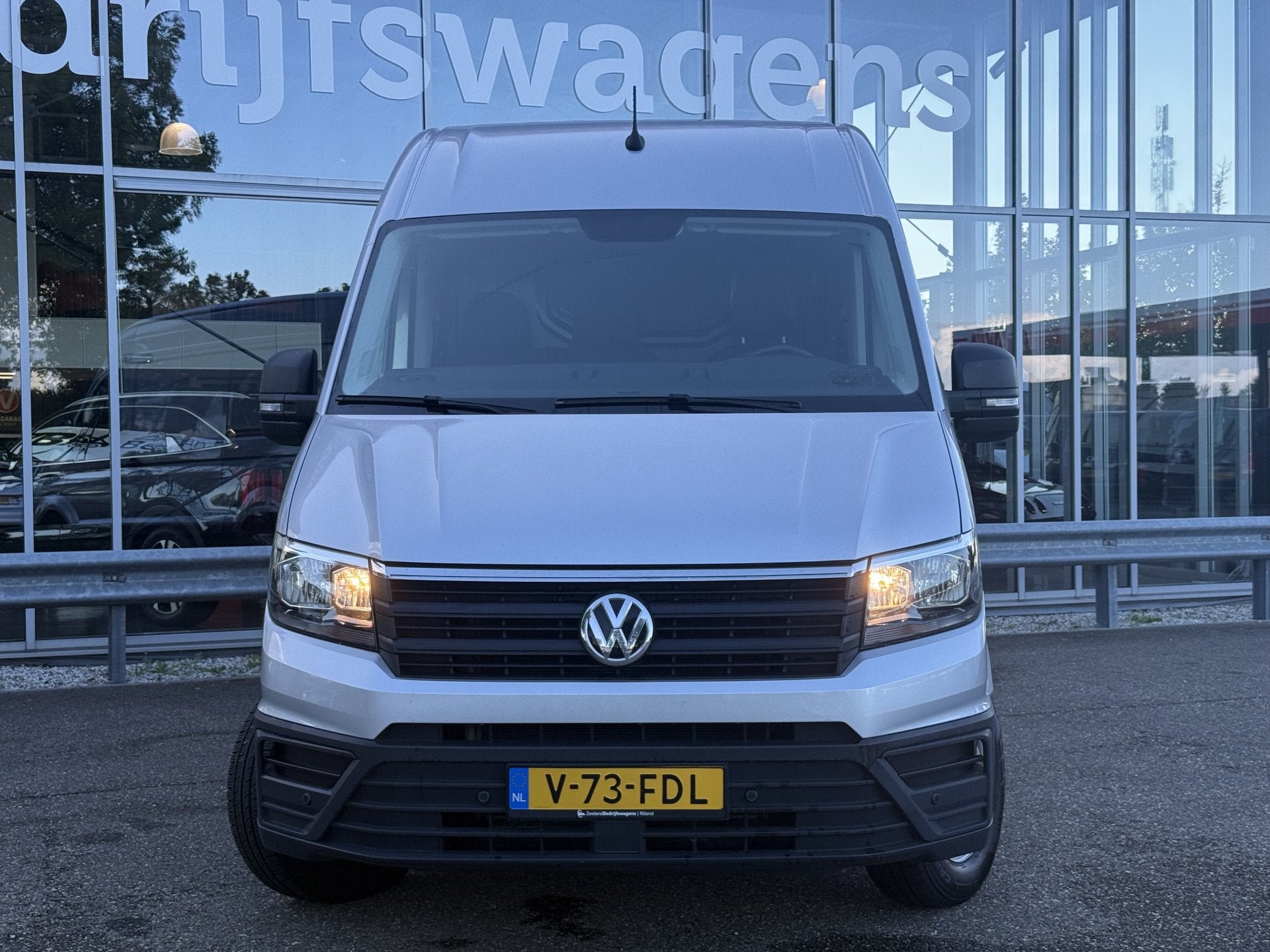 Volkswagen Crafter 35 2.0 TDI 140PK L3H3 | PDC | Airco | Tre, Auto's, 13 km/l, Gebruikt, Euro 6, 4 cilinders