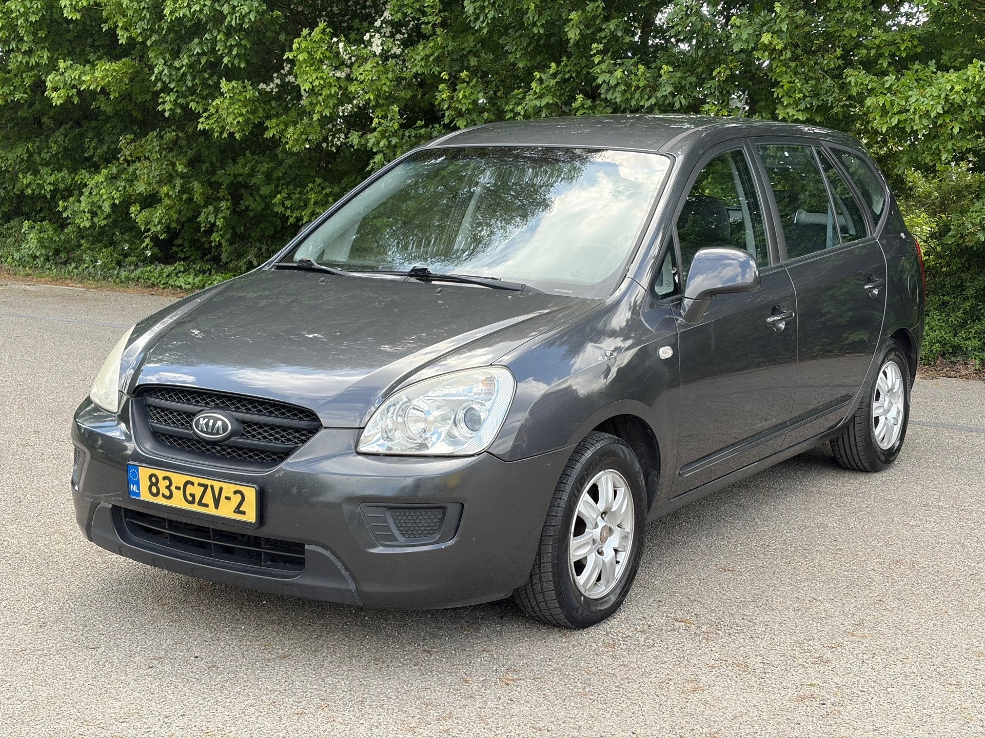 Kia Carens 2.0 CVVT X-tra Airco! 197DKM! NAP! 2009!, Voorwielaandrijving, 1998 cc, Stof, Gebruikt