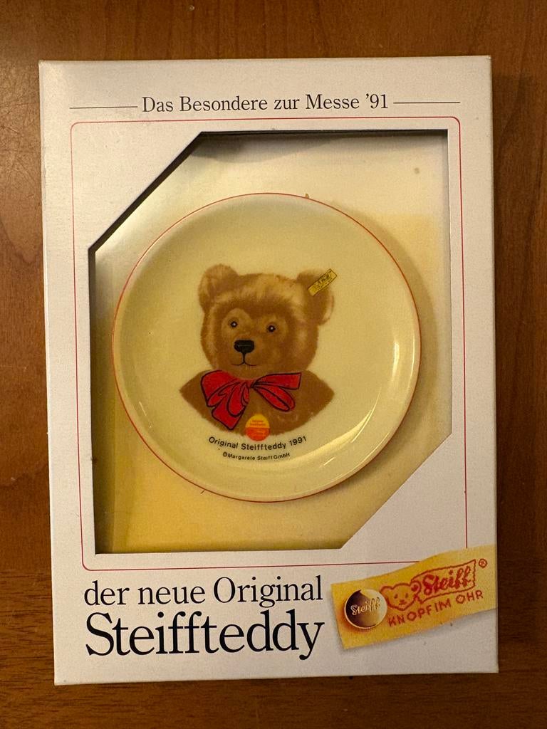 Steiff wandbordje - Originele Steiffteddy - 1991, Antiek en Kunst, Antiek | Wandborden en Tegels, Ophalen of Verzenden