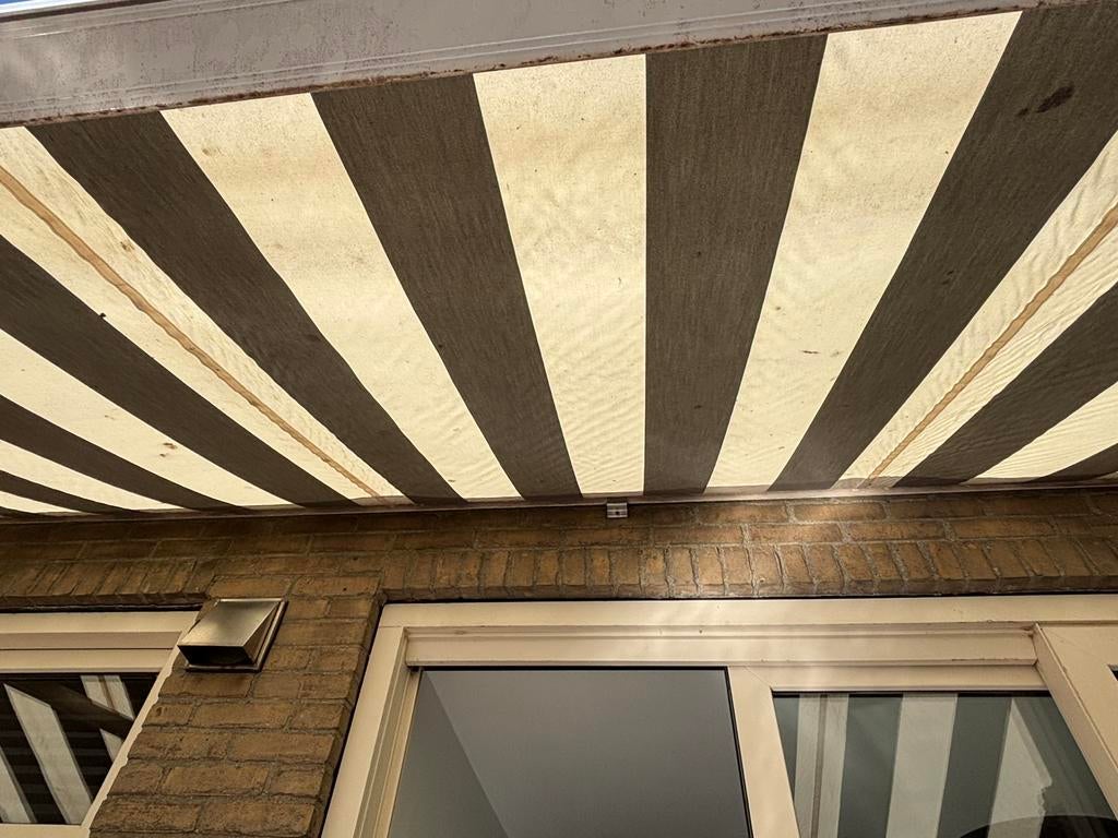 Zonnescherm elektrische, Tuin en Terras, Zonneschermen, Ophalen, 450 cm of meer, Elektrisch, Zo goed als nieuw