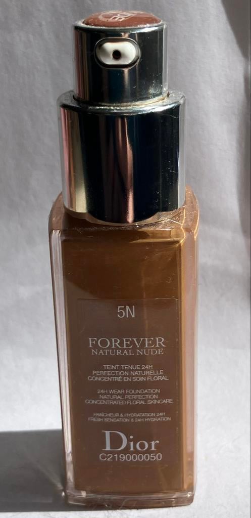 Dior Forever Natural Nude Foundation 5N, Gebruikt, Bruin, Gehele gezicht, Ophalen of Verzenden