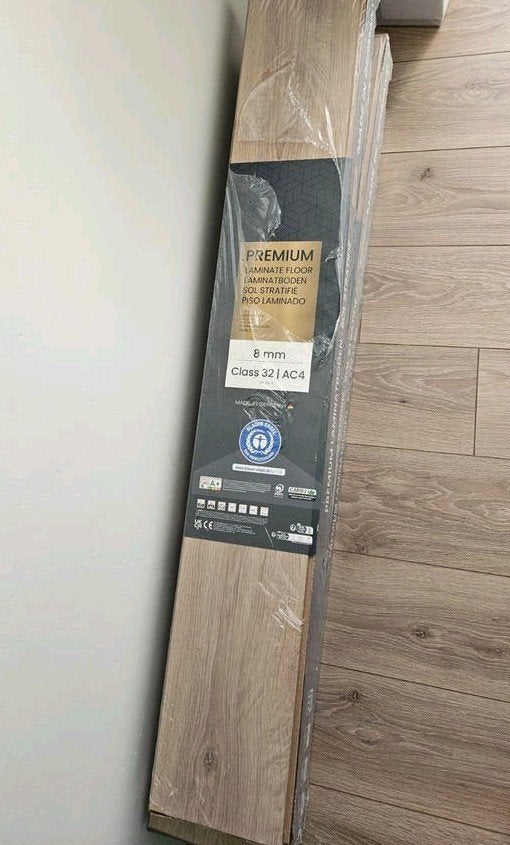 Nieuw Premium Laminaat blond eiken - 1285x192x8mm,, Ophalen, Nieuw, 5 tot 10 m², 10 tot 30 cm