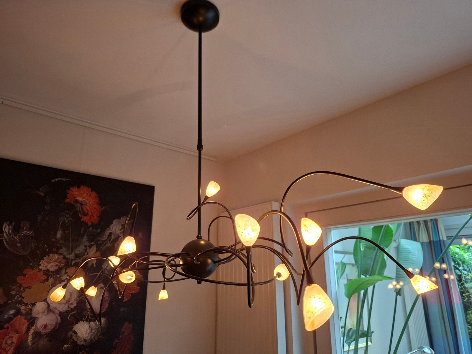 Foto 4 van Design hanglamp met 12 lichtpunten en glazen kappen