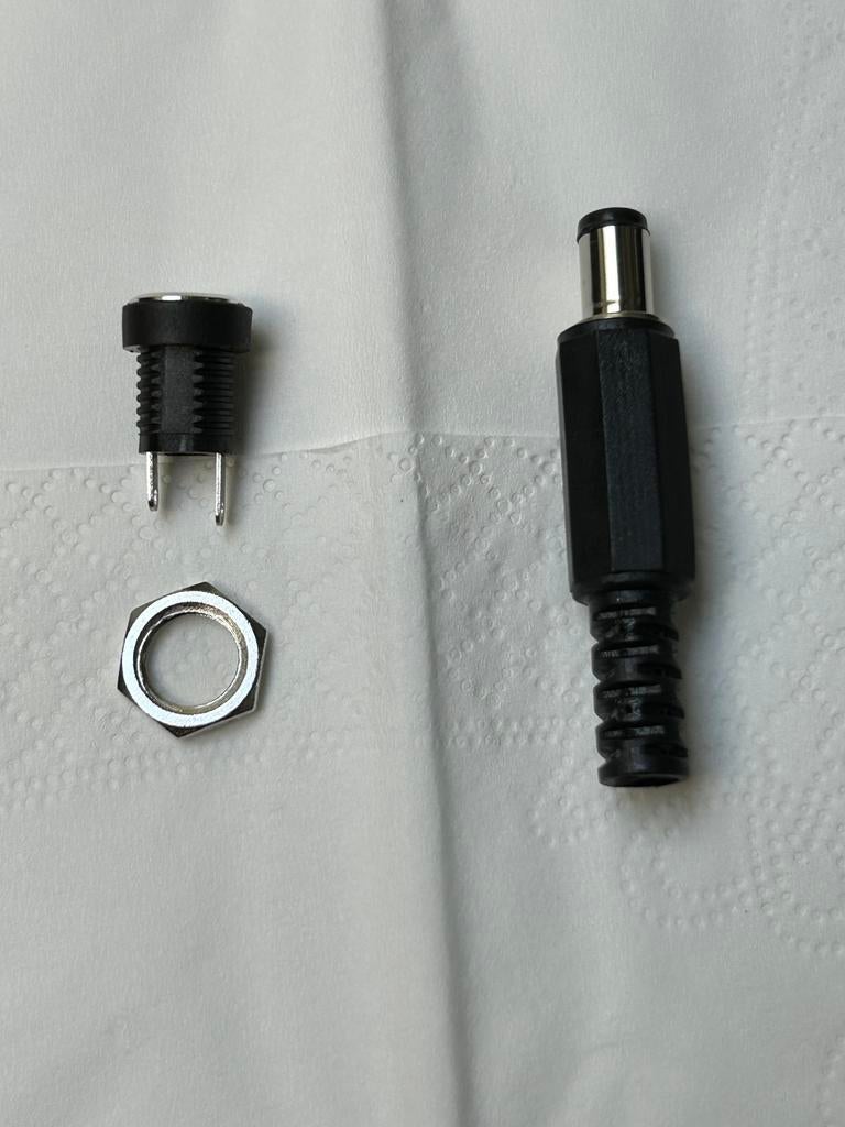DC Power Plug Set 5.5x2.1mm - Male & Female Paneelmontage, Ophalen of Verzenden, Nieuw