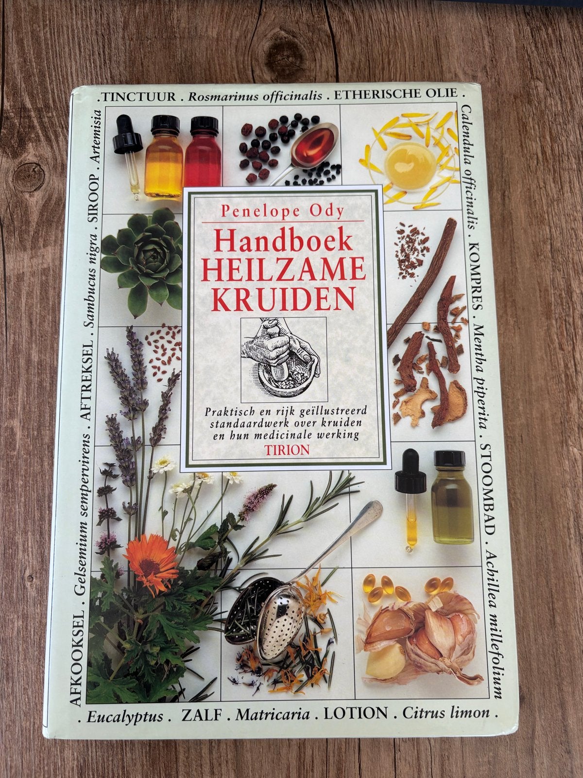 Handboek Heilzame Kruiden - Penelope Ody, Ophalen of Verzenden, Gelezen, Kruiden en Alternatief