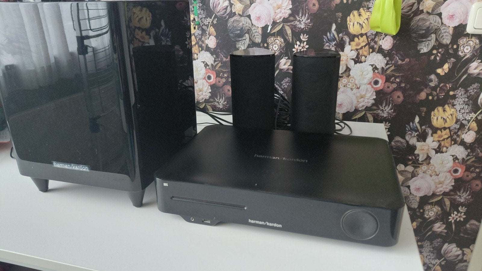 Harman Kardon Blu-ray Home Cinema Set met Subwoofer, Gebruikt, 2.1-systeem, Blu-ray-speler, 70 watt of meer