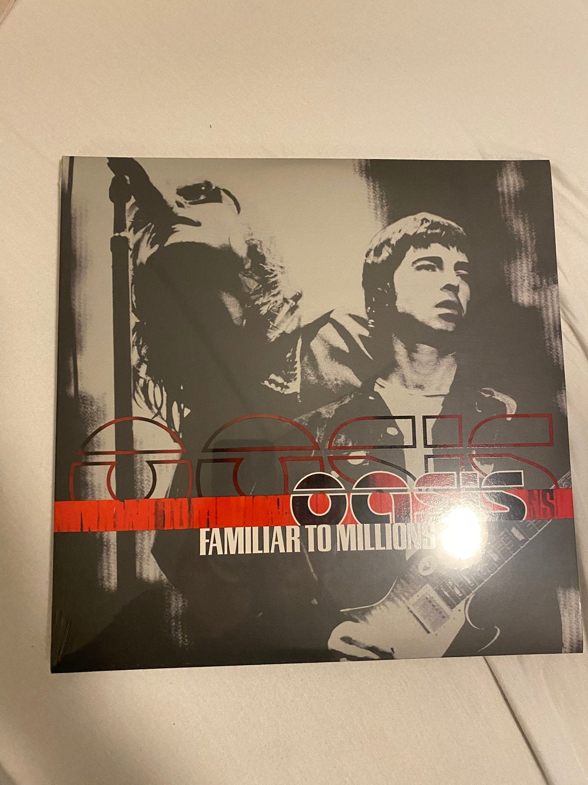 Oasis Familiar to Millions Vinyl Box Store Exclusive Sealed, Verzenden, Zo goed als nieuw, 12 inch, Poprock