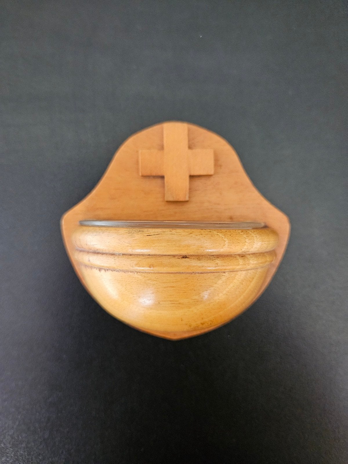 Vintage houten wijwatervat stoup met kruis, Ophalen of Verzenden, Zo goed als nieuw, Overige typen, Christendom | Katholiek