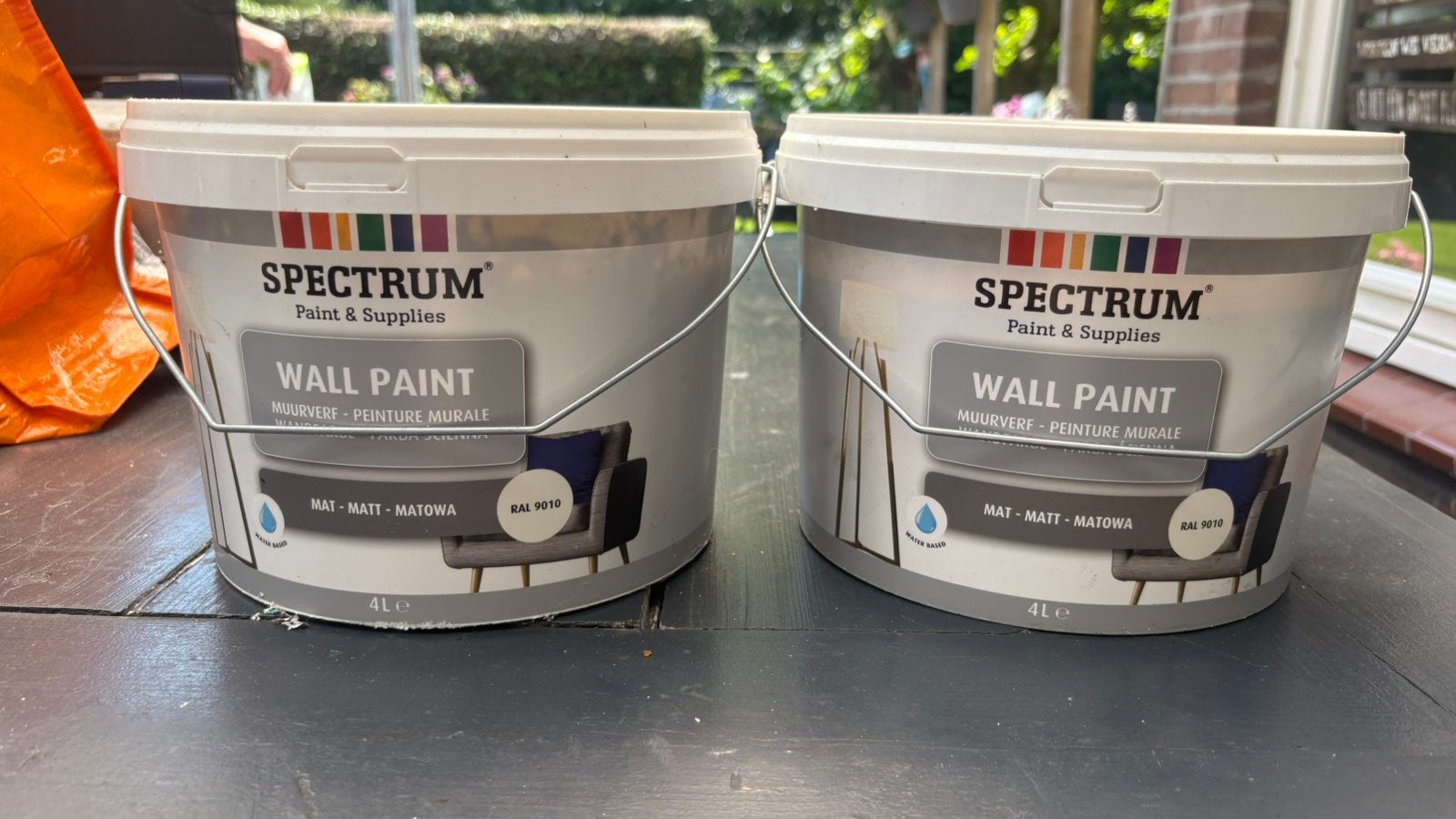2 nieuwe emmers mat ral 9010 van Spectrum, Doe-het-zelf en Verbouw, Ophalen of Verzenden, Nieuw, Wit