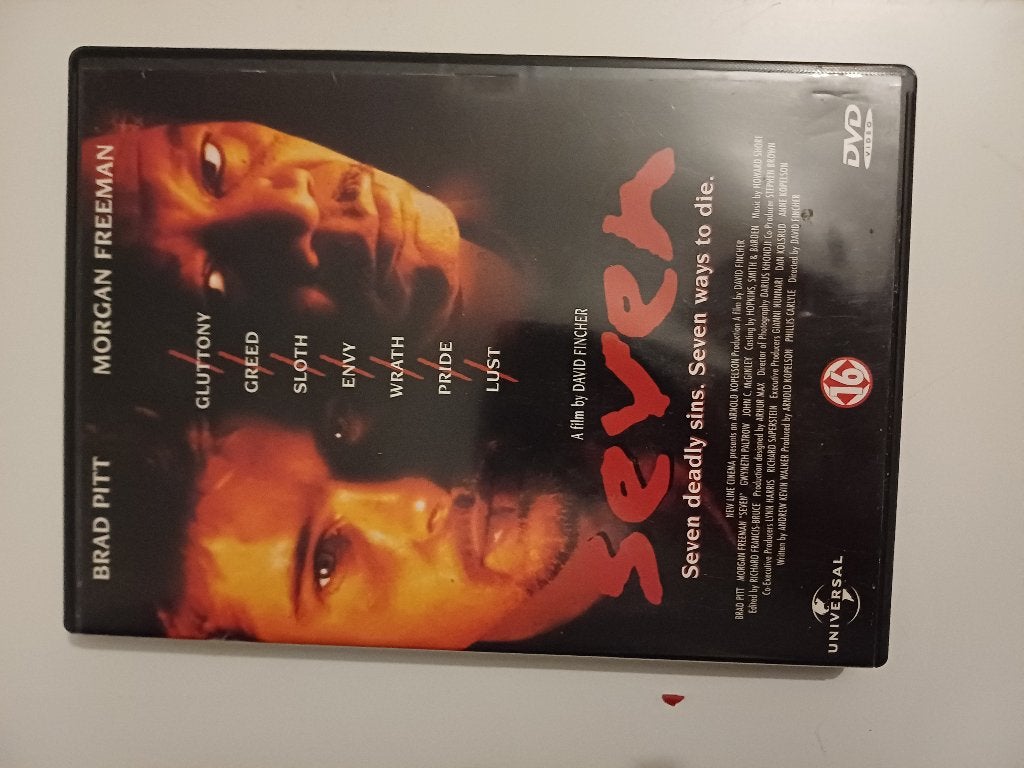 Seven (Se7en) – Brad Pitt & Morgan Freeman, Vanaf 16 jaar, Ophalen of Verzenden, Gebruikt, Engels
