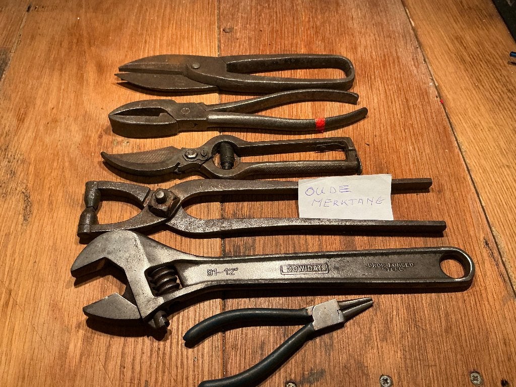 6 oude tangen en een merktang, Ophalen of Verzenden