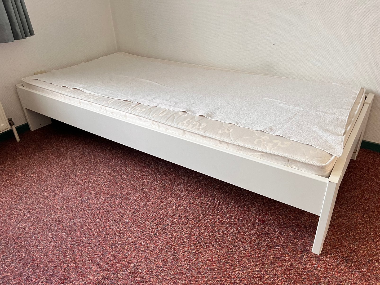 Eenpersoonsbed met lattenbodem en matras, Ophalen, Gebruikt, 90 cm, Eenpersoons