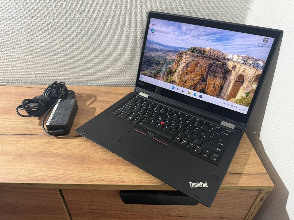 Lenovo ThinkPad X380 Yoga - 13,3 inch touch - 256GB - 8GB, Computers en Software, Windows Laptops, 256 GB, 2 tot 3 Ghz, Qwerty