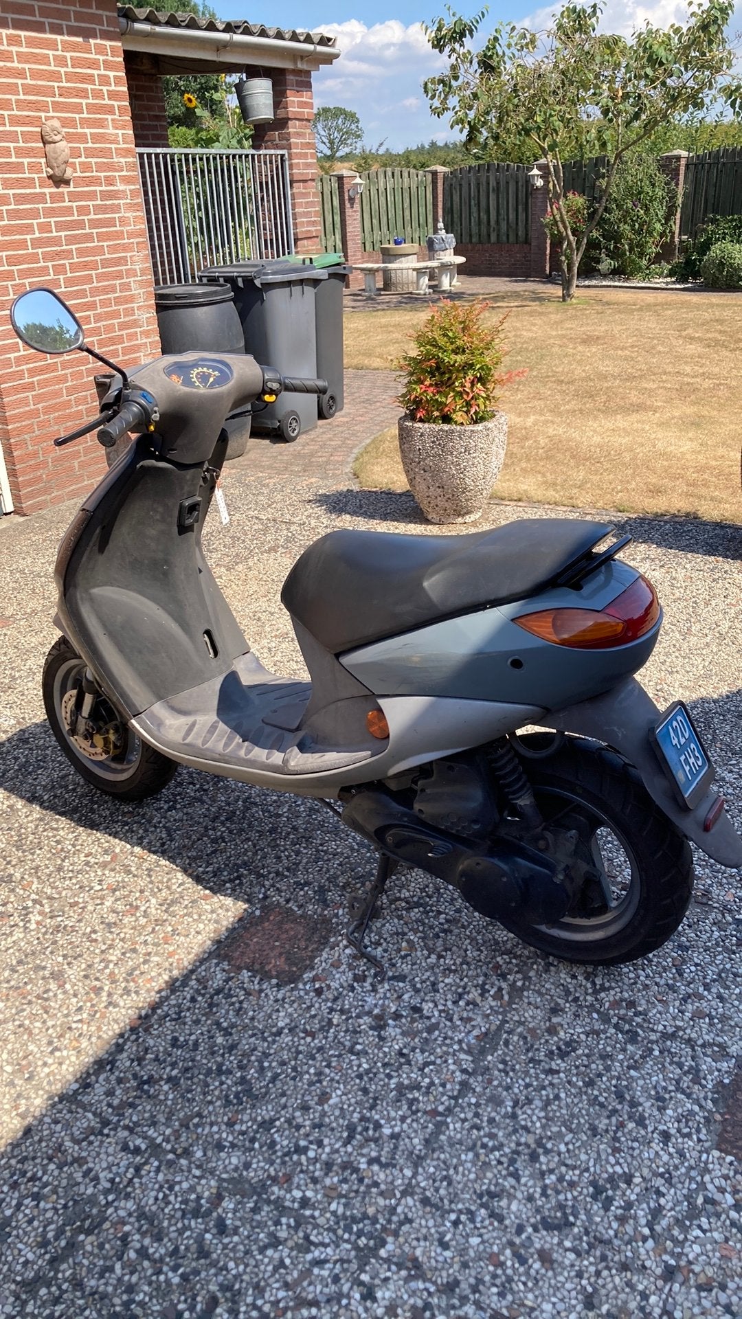 Peugeot viva city 2005 bj, Fietsen en Brommers, Scooters | Peugeot, Ophalen, Zo goed als nieuw, Benzine, Vivacity