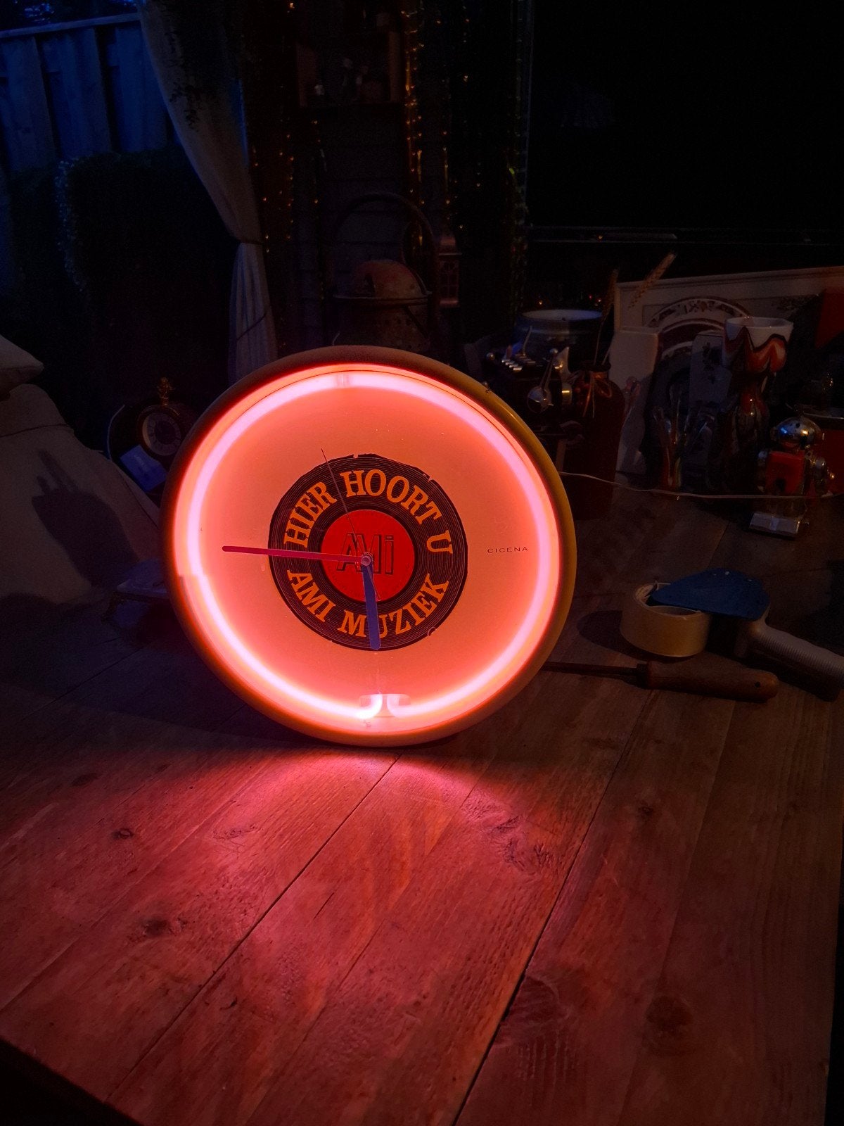 Vintage Cicena Neon Wandklok - AMI Muziek - Werkend!, Ophalen of Verzenden, Gebruikt, Lichtbak of (neon) lamp