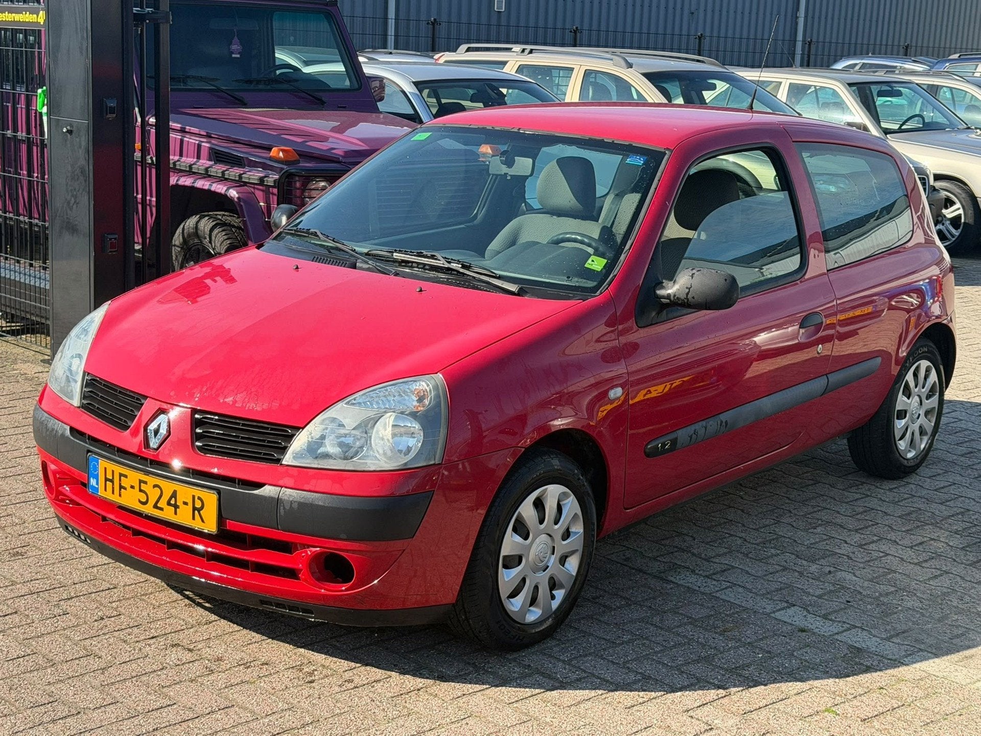 Renault Clio 1.2 Authentique 2004 Stuurbekrachtiging APK 05-, Auto's, Voorwielaandrijving, Gebruikt, 31 €/maand, 4 cilinders