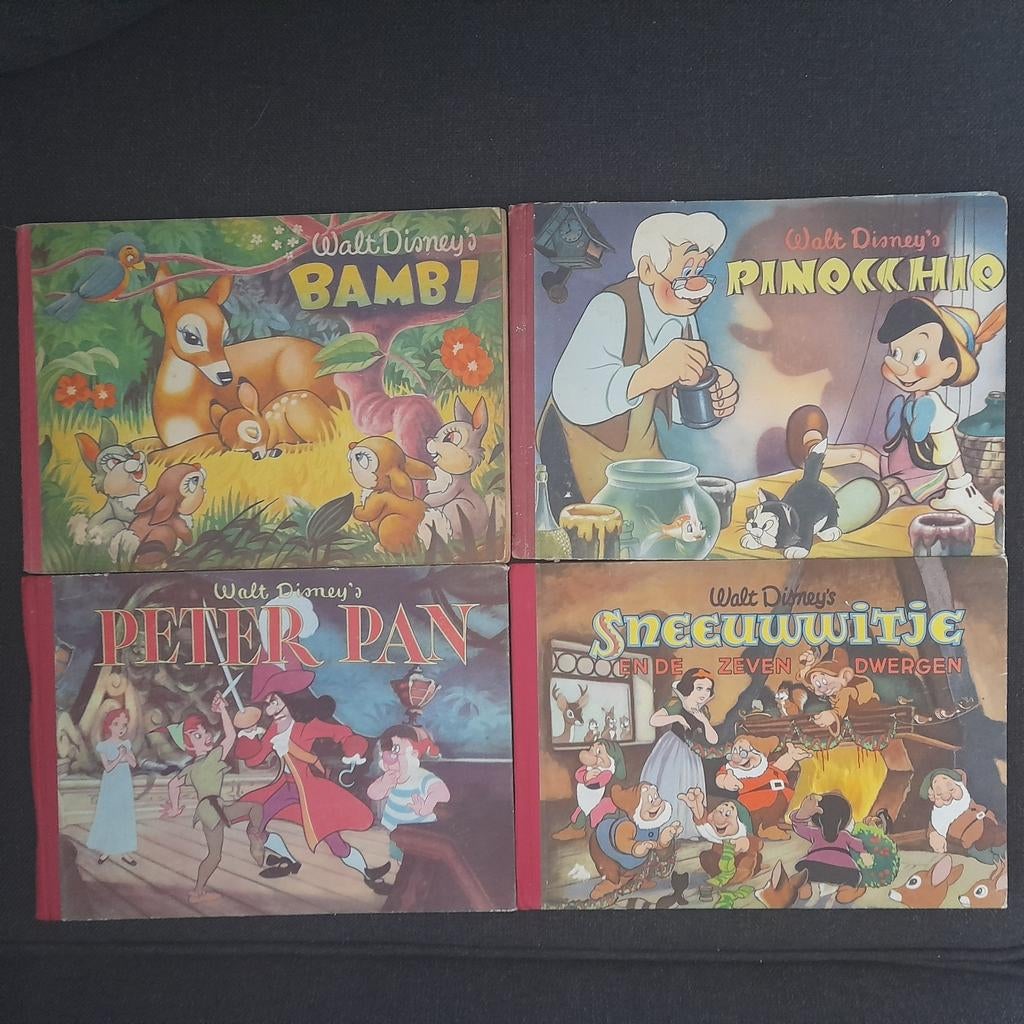 5 Disney/ Margriet plaatjesalbums, Bambi, Sneeuwwitje ....., Ophalen of Verzenden, Gelezen, Disney/ Margriet, Plaatjesalbum