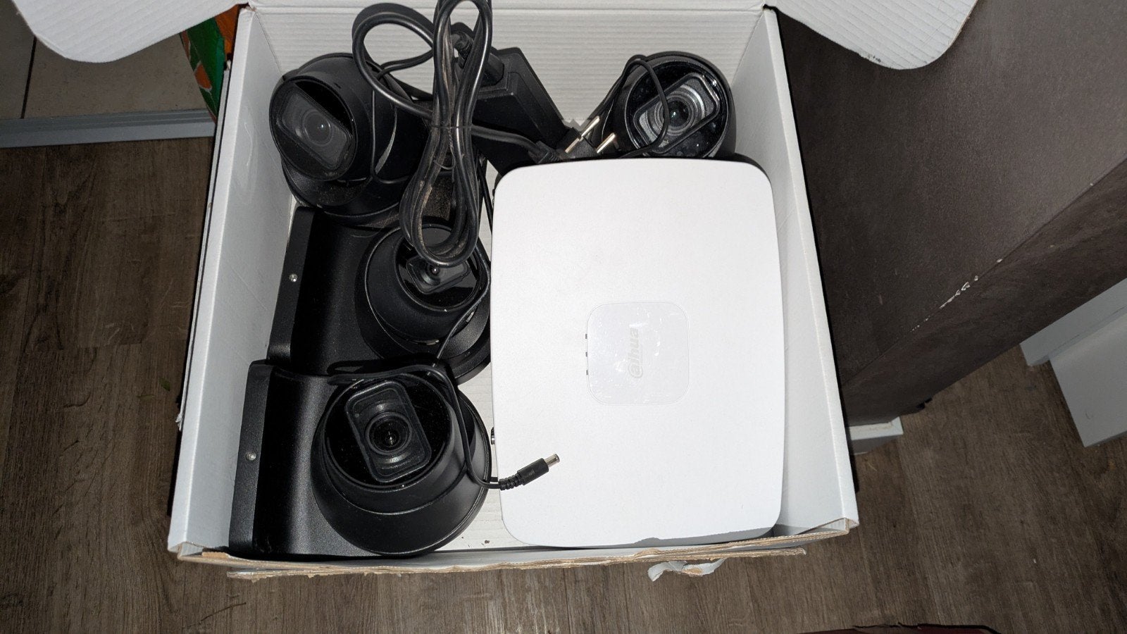 4x beveiligings camera's met NAS Server en Stroomkabel, Ophalen of Verzenden, Gebruikt