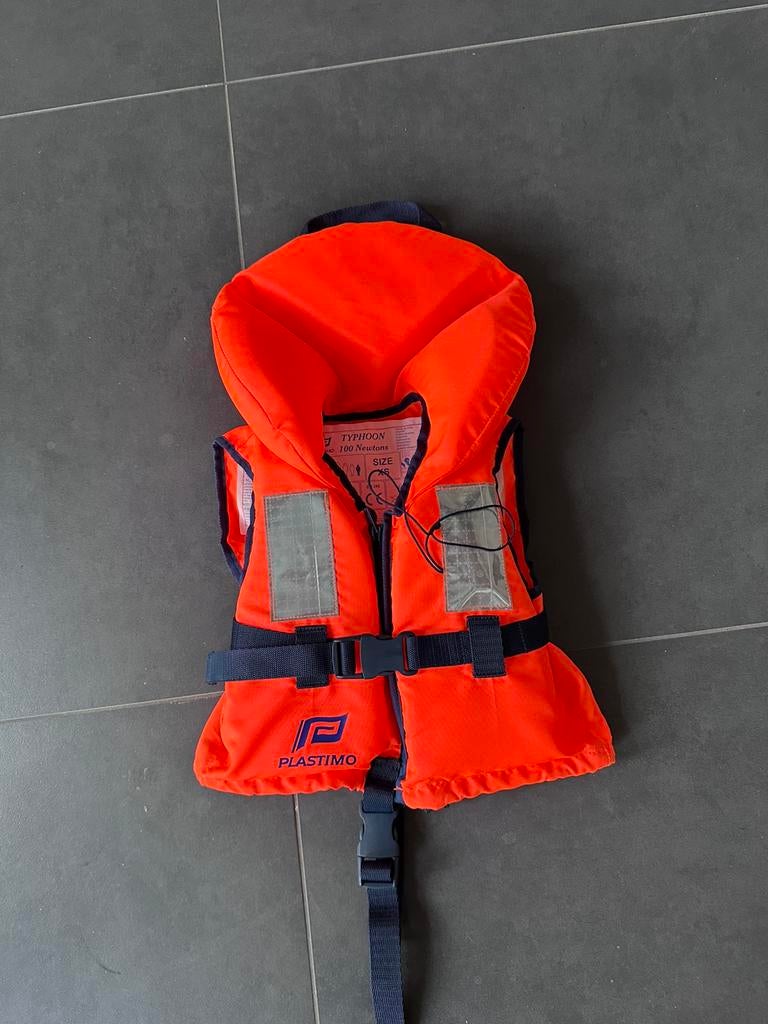 Reddingsvest van Plasimo voor kinderen van 3 t/m 10 kg baby, Watersport en Boten, Watersportkleding, Ophalen of Verzenden, Zo goed als nieuw