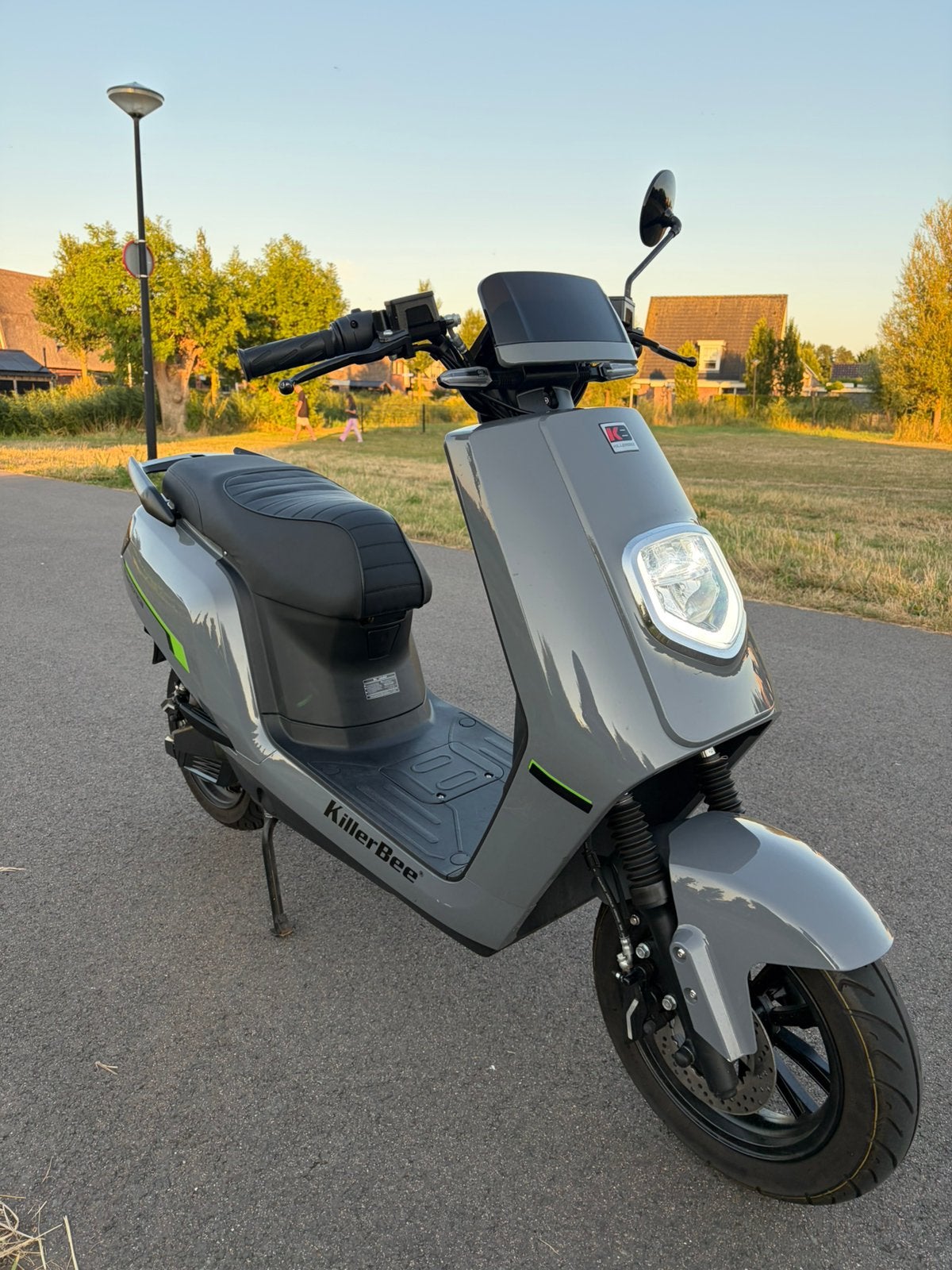 Killerbee elektrische scooter geel kenteken (ook te ruil), Fietsen en Brommers, Scooters | Overige merken, Ophalen of Verzenden