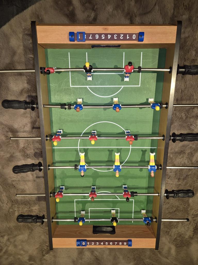 Tafel model voetbaltafel, Ophalen, Zo goed als nieuw