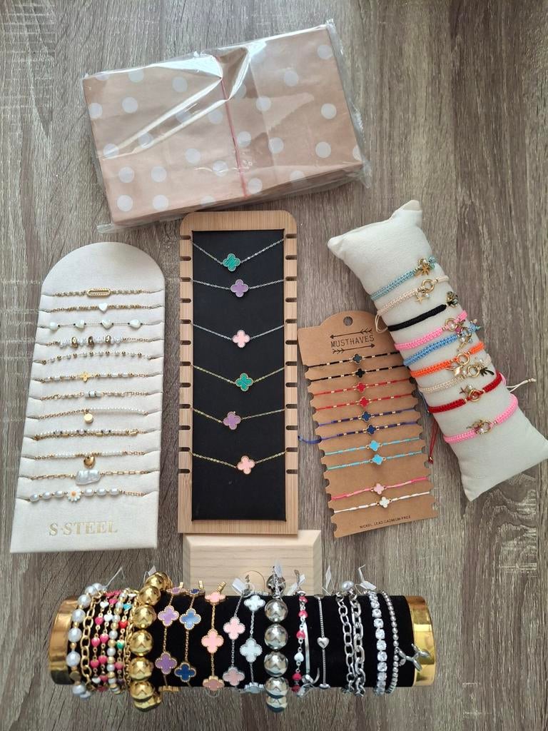 Diverse sieraden collectie: armbanden, Overige materialen, Blauw, Ophalen of Verzenden, Zo goed als nieuw