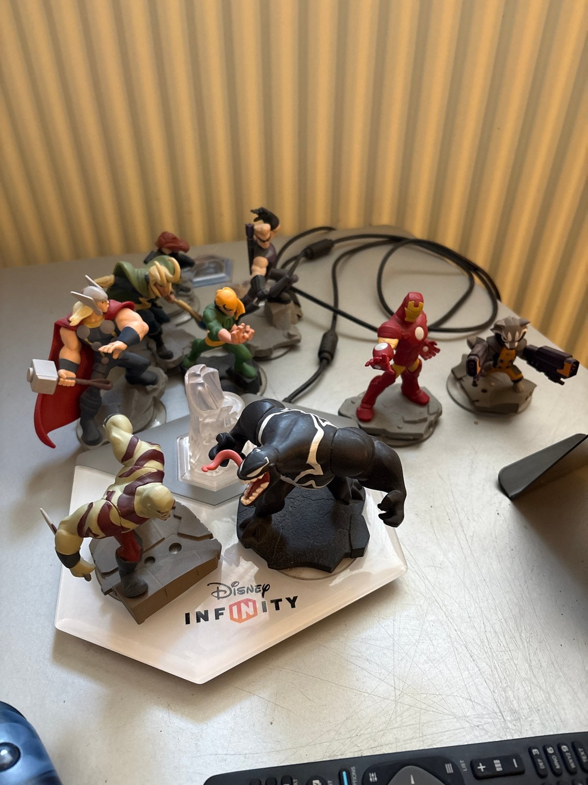Disney Infinity Marvel Super Heroes Figuren en Base, Ophalen, Gebruikt