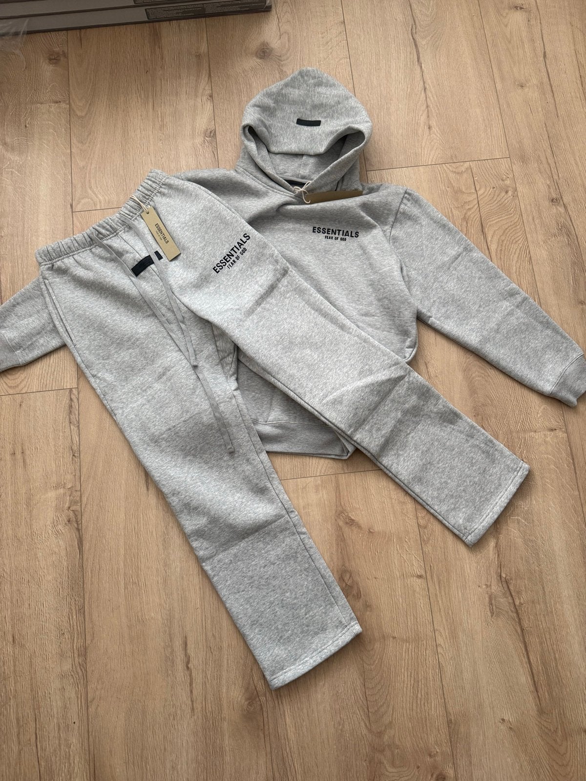 Essentials Fear of God Trainingspak Grijs Maat M, Kleding | Heren, Ophalen of Verzenden, Nieuw, Maat 48/50 (M), Grijs
